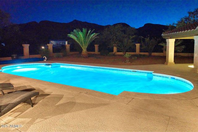 5664 S EQUESTRIAN Place, Hereford, AZ 85615