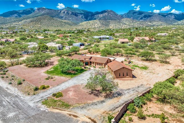 5664 S EQUESTRIAN Place, Hereford, AZ 85615