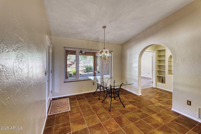 5664 S EQUESTRIAN Place, Hereford, AZ 85615