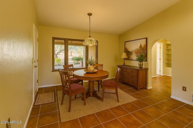 5664 S EQUESTRIAN Place, Hereford, AZ 85615