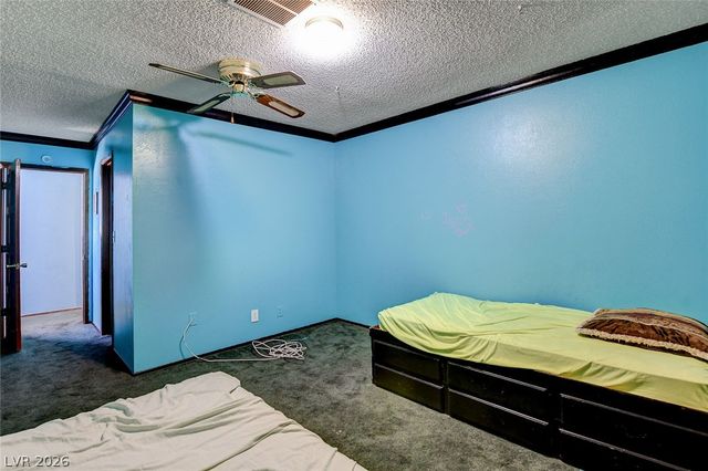 8069 Red Barn Drive, Las Vegas, NV 89123