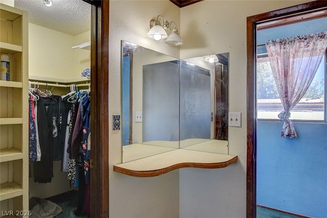 8069 Red Barn Drive, Las Vegas, NV 89123