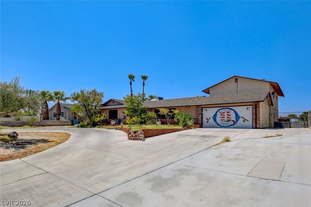 8069 Red Barn Drive, Las Vegas, NV 89123