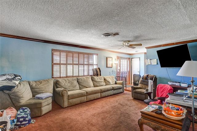 8069 Red Barn Drive, Las Vegas, NV 89123