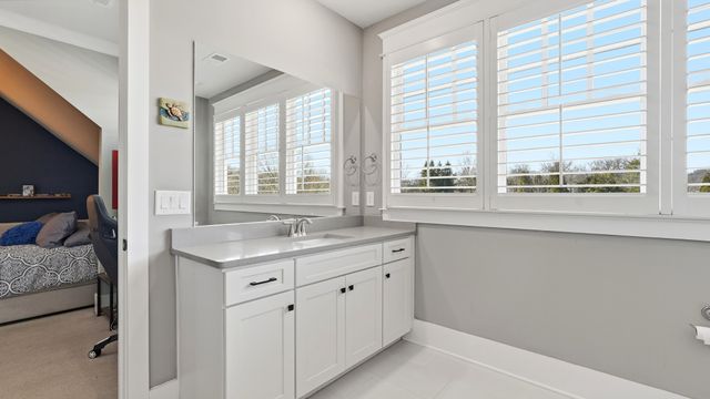 5182 Wildings Blvd, College Grove, TN 37046