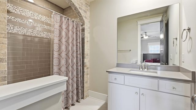 5182 Wildings Blvd, College Grove, TN 37046