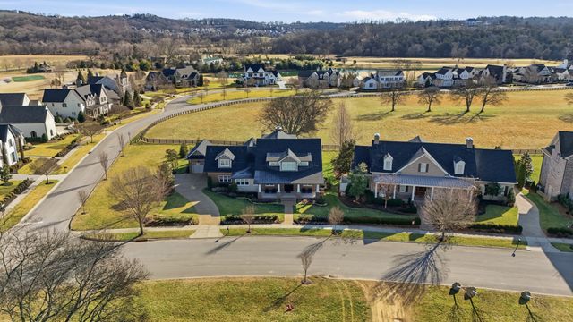 5182 Wildings Blvd, College Grove, TN 37046