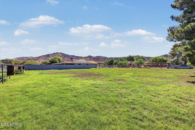 4502 W GUMINA Avenue, Laveen, AZ 85339