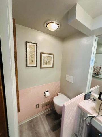 2417 Hammond Ave, Superior, WI 54880
