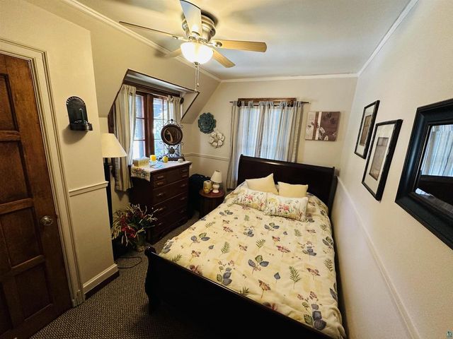 2417 Hammond Ave, Superior, WI 54880