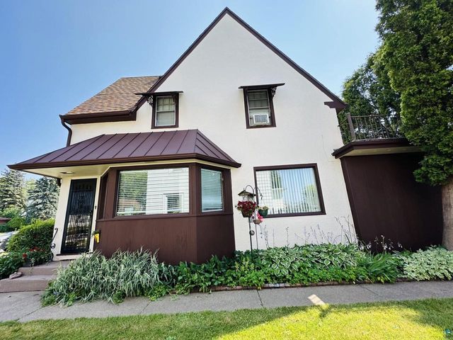2417 Hammond Ave, Superior, WI 54880