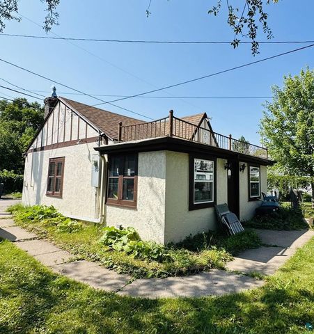 2417 Hammond Ave, Superior, WI 54880