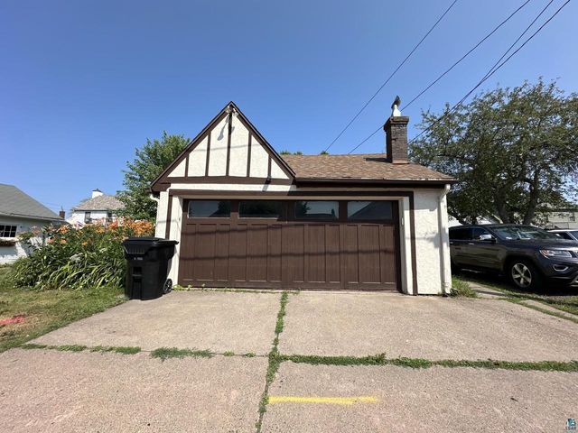 2417 Hammond Ave, Superior, WI 54880