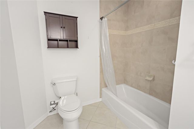 1915 Westminster Circle 17-5, Vero Beach, FL 32966