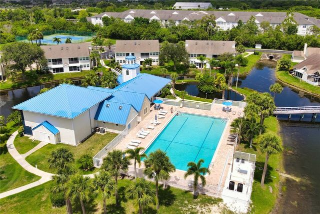 1915 Westminster Circle 17-5, Vero Beach, FL 32966