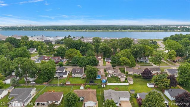 840 Saint James Street, Marysville, MI 48040