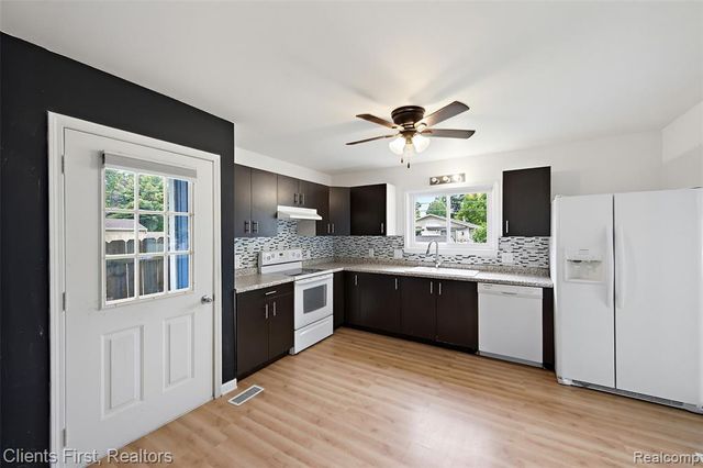 840 Saint James Street, Marysville, MI 48040
