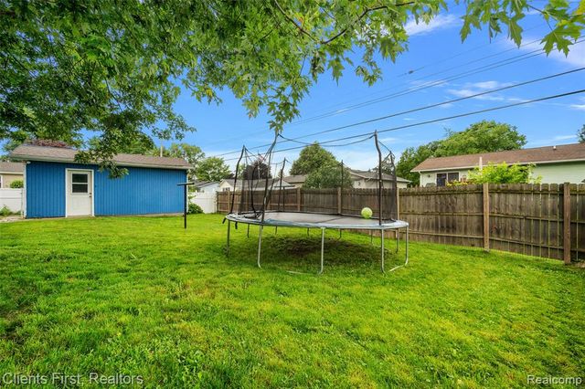 840 Saint James Street, Marysville, MI 48040