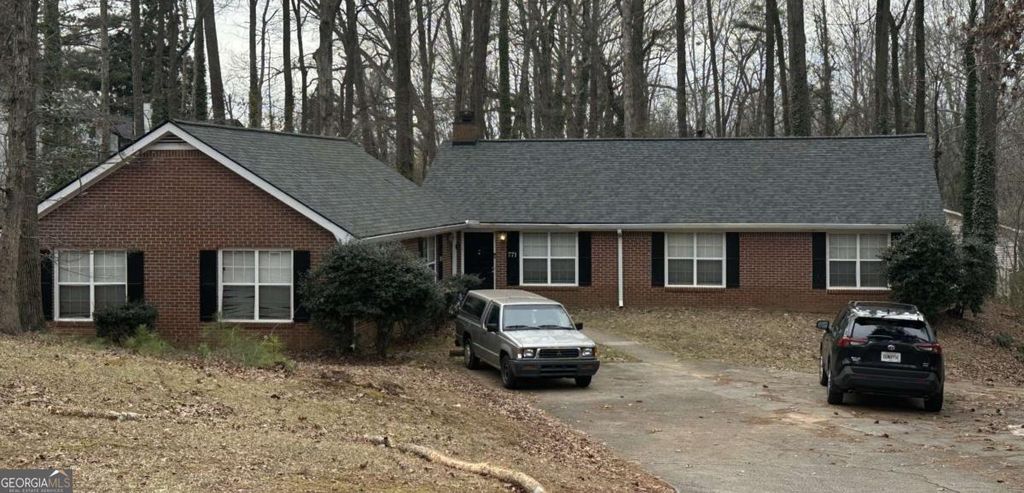 771 Farm Creek Road NE, Woodstock, GA 30188