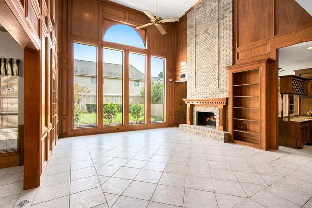 15010 Terrace Oaks Drive, Houston, TX 77068