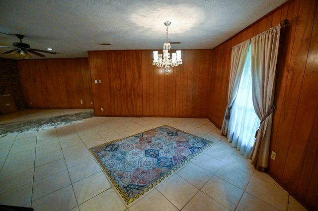 17215 County Road 831, Pearland, TX 77584