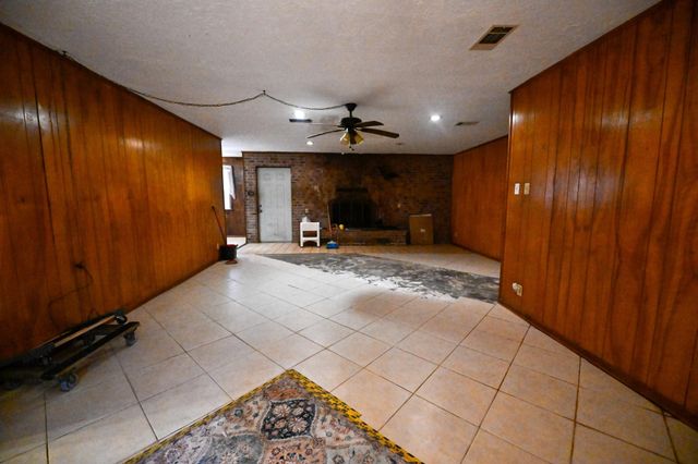 17215 County Road 831, Pearland, TX 77584