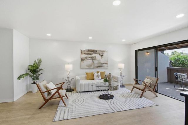 2201 Monroe Street 204, Santa Clara, CA 95050