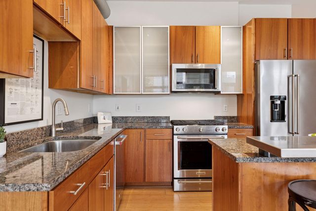 2840 Bryant Avenue S E303, Minneapolis, MN 55408