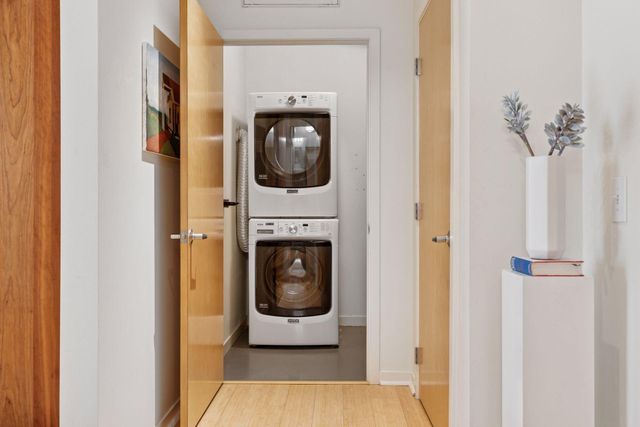 2840 Bryant Avenue S E303, Minneapolis, MN 55408