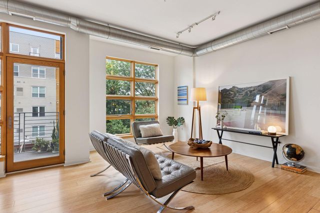 2840 Bryant Avenue S E303, Minneapolis, MN 55408