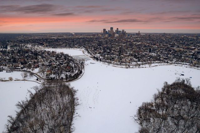 2840 Bryant Avenue S E303, Minneapolis, MN 55408