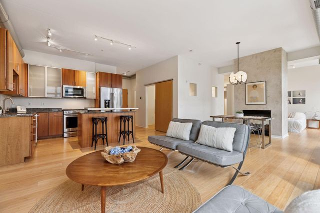 2840 Bryant Avenue S E303, Minneapolis, MN 55408