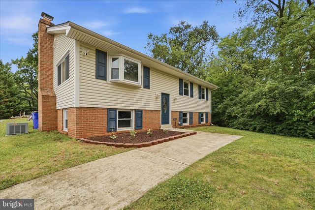 5615 CALVERT DR, Frederick, MD 21703