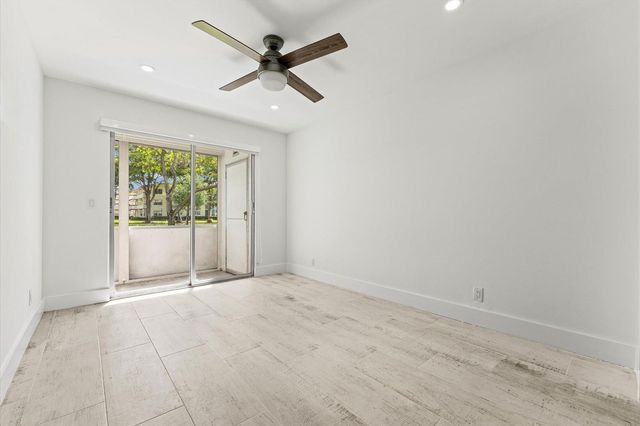 308 Preston H 308, Boca Raton, FL 33434