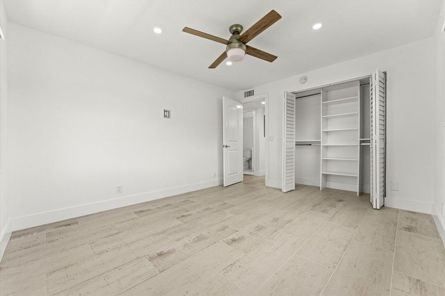 308 Preston H 308, Boca Raton, FL 33434
