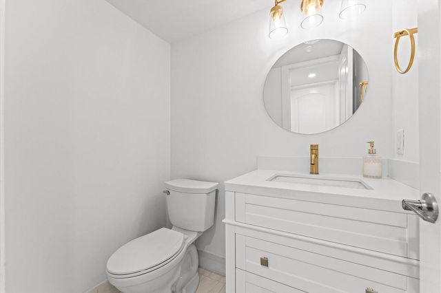 308 Preston H 308, Boca Raton, FL 33434