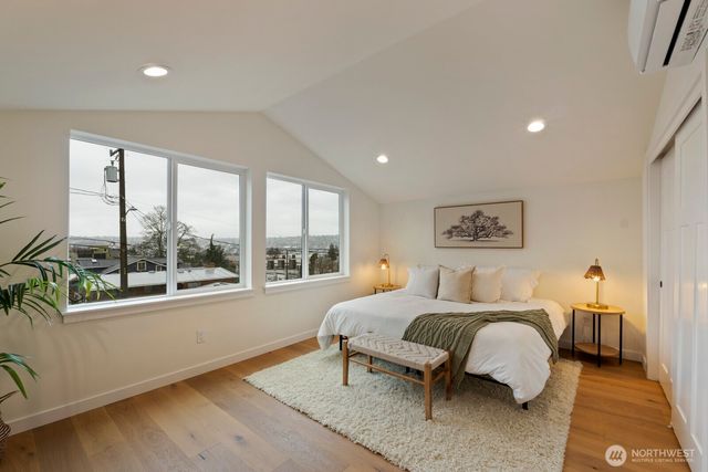 2213 W Bertona Street, Seattle, WA 98199