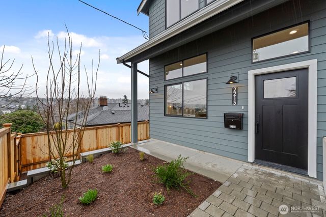 2213 W Bertona Street, Seattle, WA 98199