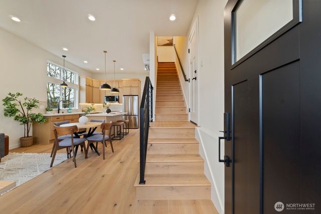 2213 W Bertona Street, Seattle, WA 98199