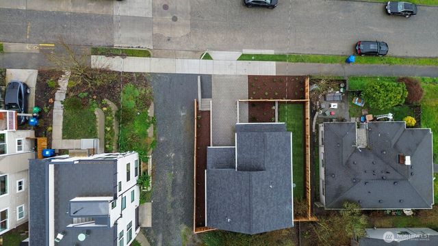 2213 W Bertona Street, Seattle, WA 98199