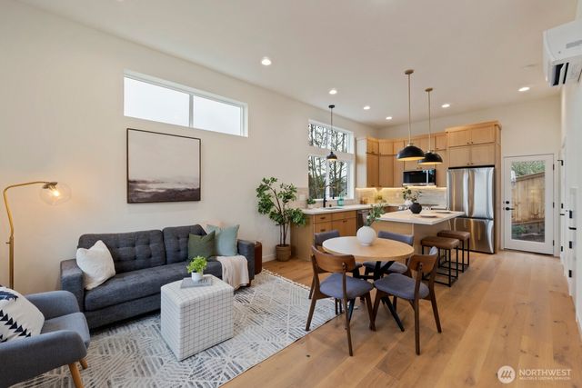 2213 W Bertona Street, Seattle, WA 98199