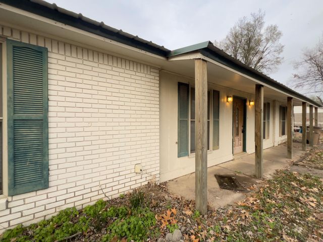 222 Lawson Avenue, Wynne, AR 72396