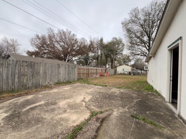 222 Lawson Avenue, Wynne, AR 72396