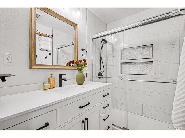 3400 S Holly St, Denver, CO 80222