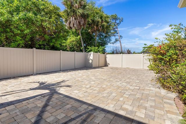 3999 JANUARY AVENUE, North Port, FL 34288