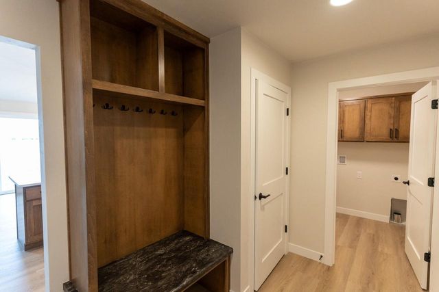 4110 RIDGECREST LANE, Kaukauna, WI 54130