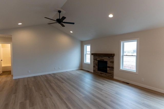 4110 RIDGECREST LANE, Kaukauna, WI 54130