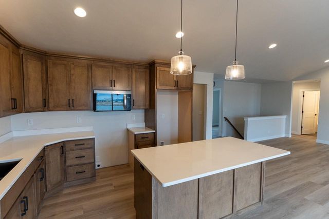 4110 RIDGECREST LANE, Kaukauna, WI 54130