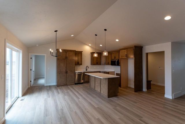 4110 RIDGECREST LANE, Kaukauna, WI 54130