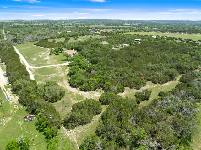 1633 County Road 255, Georgetown, TX 78633